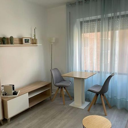 Oasis Plus Севиля Екстериор снимка